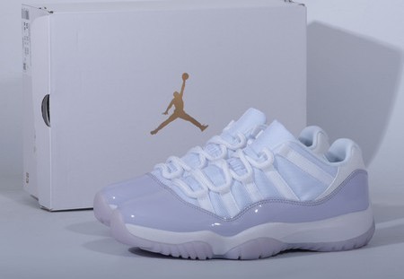 Air Jordan 11 Low "Pure Violet" Size 36-47.5