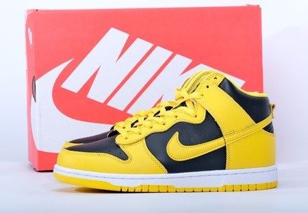 Nike Dunk High Retro Varsity Maize Size 36-47.5