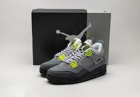 AJ 4 Retro SE "95 Neon" Size 40.5-46